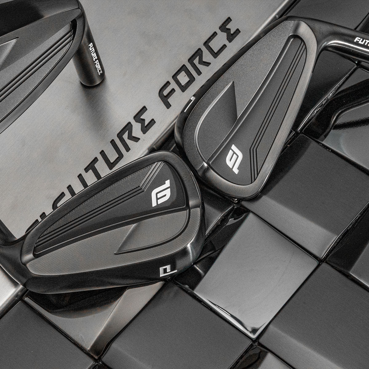 ED1 CB Iron- Black